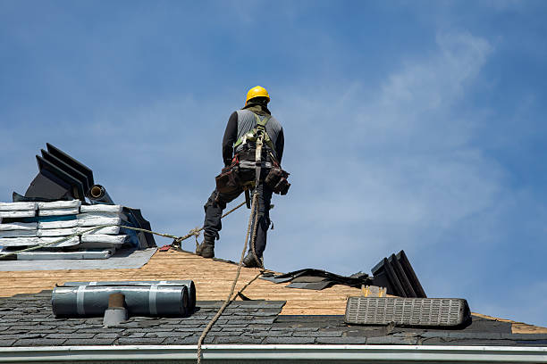 Professional Gutter Installation technician working in Glendale, RI